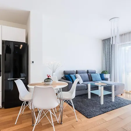 Apartman Homely Place Serce Poznania - Stary Rynek - Parking