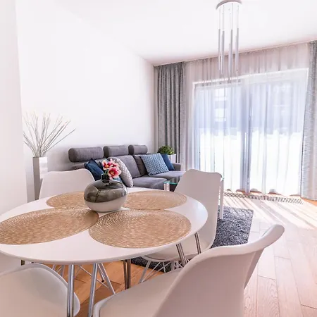 Apartamenty Homely Place Serce Poznania - Stary Rynek - Parking *