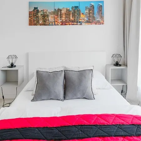 Apartamenty Homely Place Serce Poznania - Stary Rynek - Parking Apartment