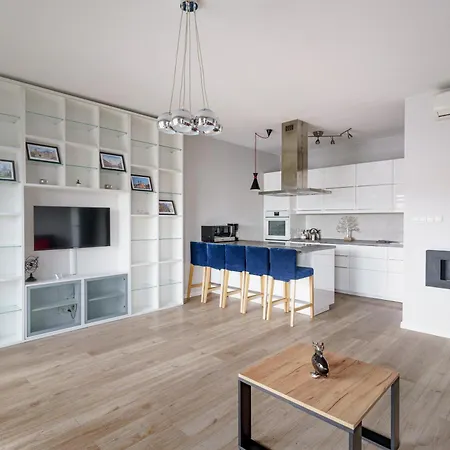 Apartamenty Homely Place Serce Poznania - Stary Rynek - Parking * Poznan