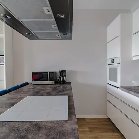 Homely Place Serce Poznania - Stary Rynek - Parking