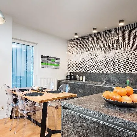 Monroe 22 Poznan Old Town & Parking Apartman *