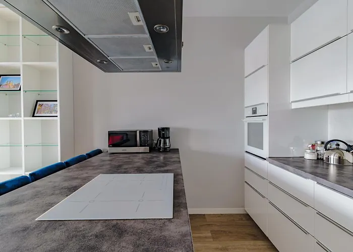 Apartamenty Homely Place Serce Poznania - Stary Rynek - Parking