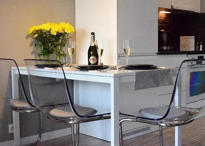 Apartamenty Homely Place Serce Poznania - Stary Rynek - Parking * Posen